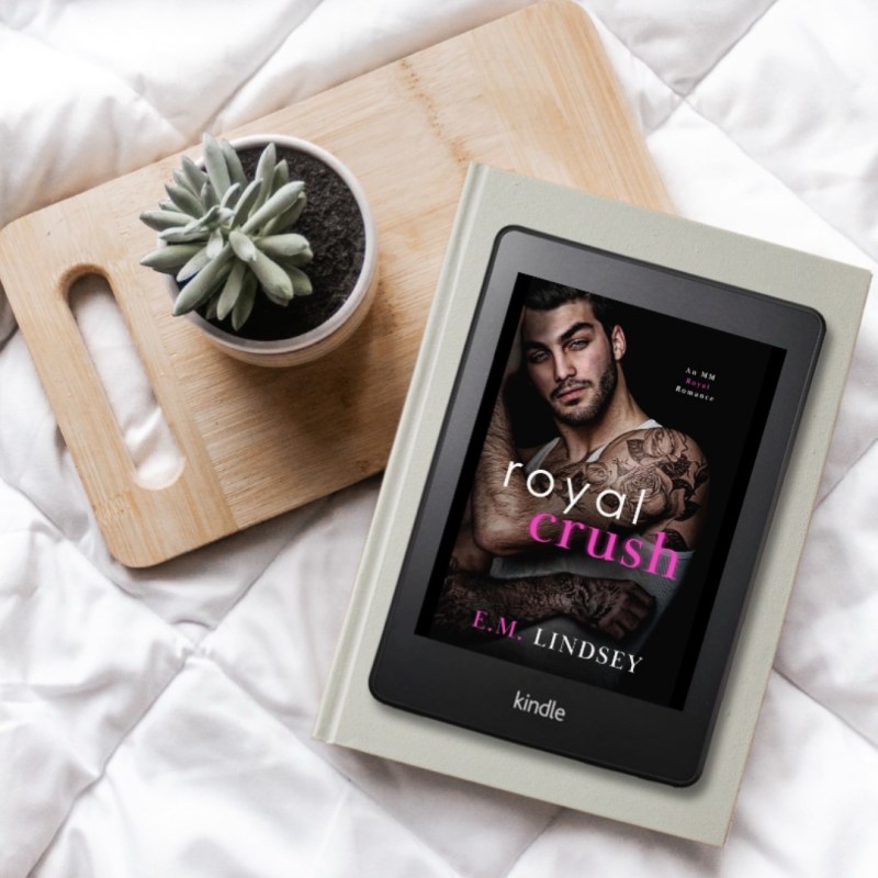 Royal Crush by E.M.&nbsp;Lindsey